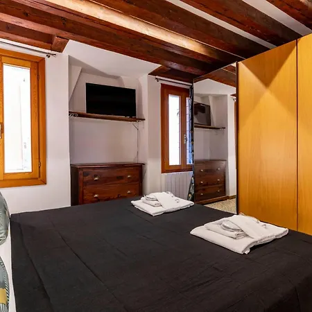 1 Minutes San Marco Square - Karin House