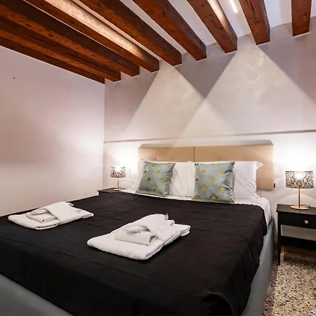 1 Minutes San Marco Square - Karin House 아파트 *