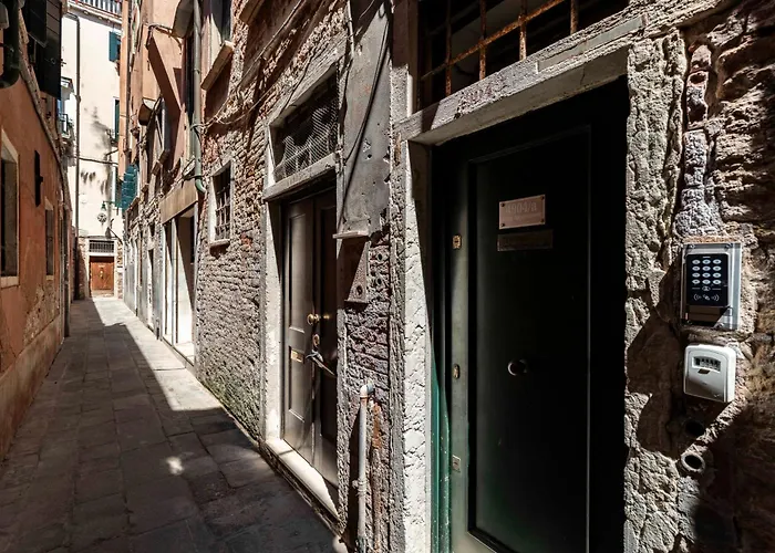 아파트 1 Minutes San Marco Square - Karin House *